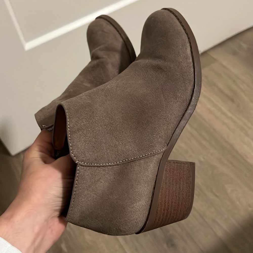 Tan boots